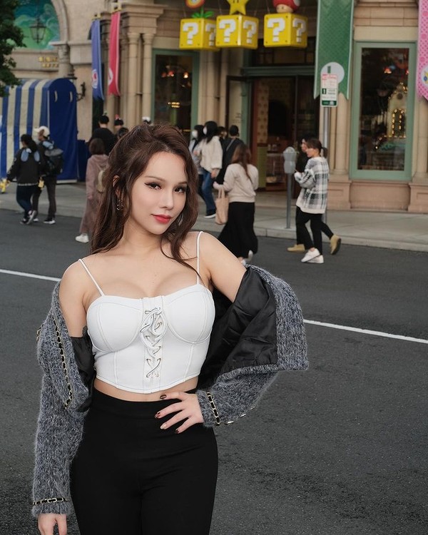 Jadi Orang Yang Berbeda, Transformasi Viral Youtuber Operasi Plastik https://plutkumkmgianyar.com/