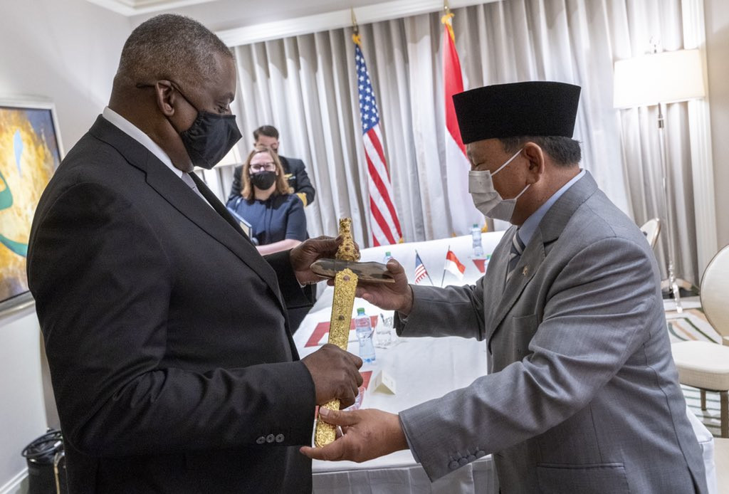 Menteri Pertahanan Prabowo Bekerja Sama Dengan Llyod Austin Menhan Amerika Serikat https://plutkumkmgianyar.com/