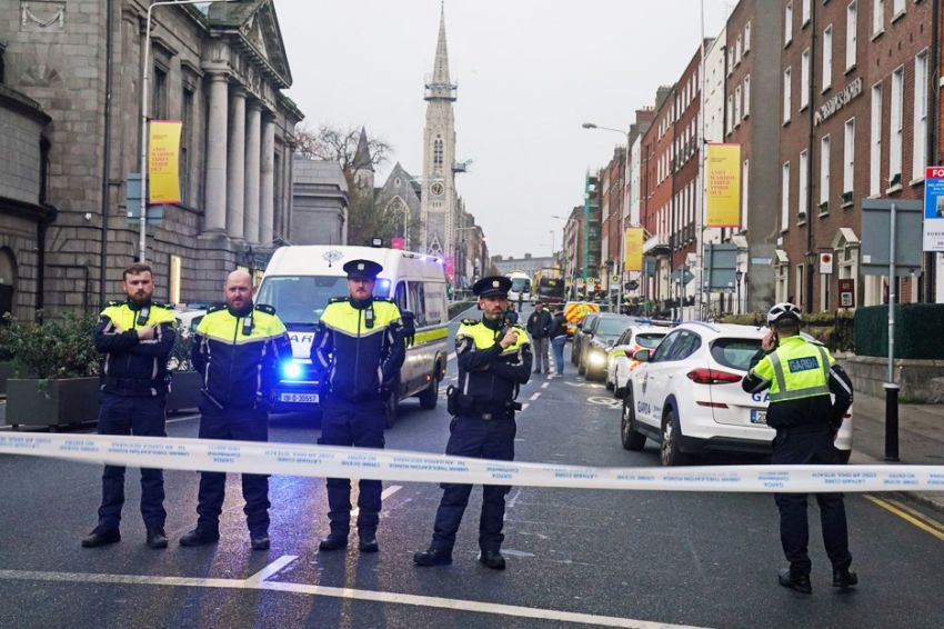 2 Orang Dewasa Dan 3 Orang Anak Kecil Jadi Korban Tikam Di Dublin https://plutkumkmgianyar.com/