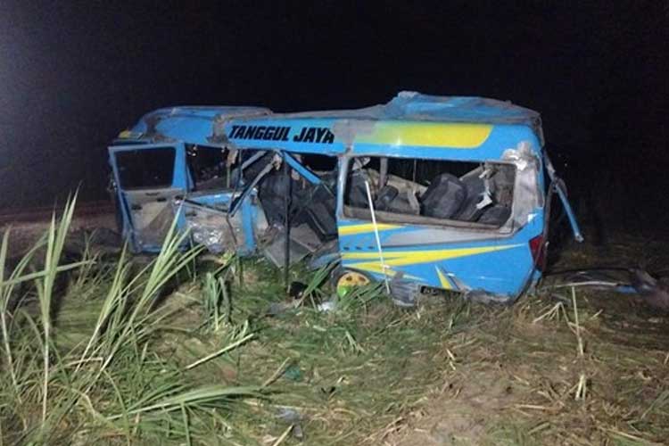 11 Orang Meninggal Akibat Tabrakan Antara Kereta Api dan Mobil Elf Di Lumajang https://plutkumkmgianyar.com/