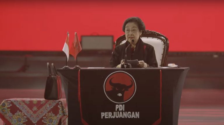 Menghadapi Tekanan Politik: Strategi Megawati Mendekat ke Kekuasaan untuk PDI-P