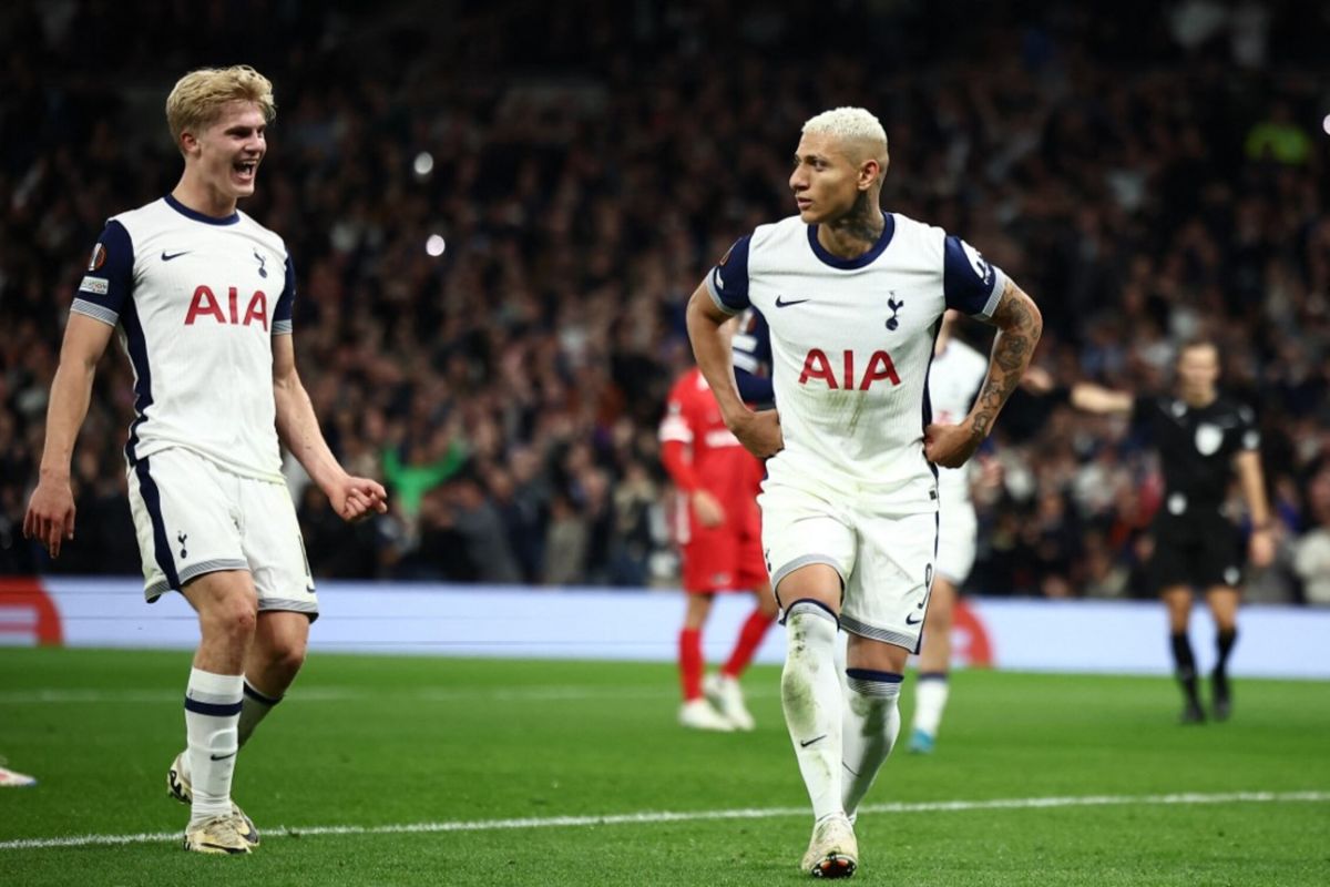 Tottenham Hotspur Menang Tipis atas AZ Alkmaar dalam Pertandingan UEFA Europa League