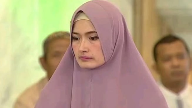 Mega Aulia Berhijrah: Permohonan Menyentuh tentang Sinetron Sebelum Menggunakan Hijab