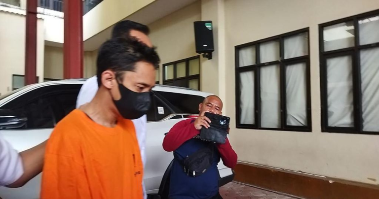 Kecerobohan Fatal: Dokter PPDS UI Rekam Mahasiswi Mandi dan Menuai Penyesalan
