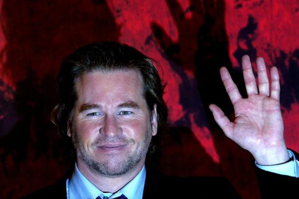 Momen Terakhir Val Kilmer: Persiapan untuk Tampil di Depan Publik Sebelum Kepergiannya Momen Terakhir Val Kilmer: Persiapan untuk Tampil di Depan Publik Sebelum Kepergiannya