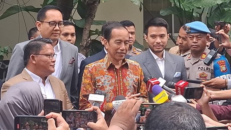 Bukan Angka Main-main! UGM Dihadapkan Gugatan Rp69 Triliun soal Ijazah Jokowi