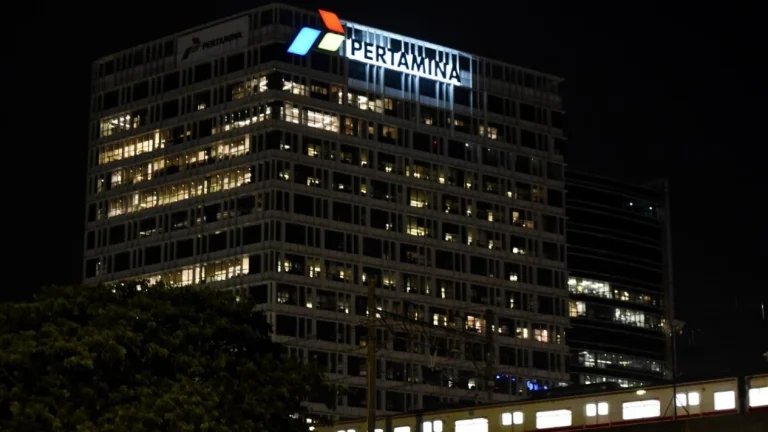Pertamina Cetak Rekor Kinerja 2024: Laba Tembus Rp49,5 Triliun dan Kontribusi Negara Rp401 Triliun